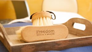 Freedom: centro estetico padova. Trova un estetista a padova per ceretta brasiliana, manicure, smalto semipermanente, pulizia viso e trattamenti di bellezza